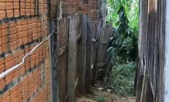 Imagem 4: Vendo Casa Conjunto Tucumã em madeira com terreno em excelente localização