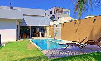 Imagem 3: Imóvel para venda tem 360 metros quadrados com 3 quartos em Nova Guarapari - Guarapari - E