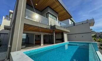 Imagem 3: Oportunidade - Casa em Condomínio - Residencial Jaguary - 5 Suítes - 458,24m²