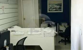 Imagem 3: Ala Comercial no JAB - Centro Médico Dr. José Augusto Barreto com 2 Banheiros e Garagem