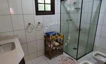 Imagem 4: ENCANTADORA RESIDÊNCIA TÉRREA EM ESTILO RÚSTICO NO CONDOMÍNIO VALE DO ITAMARACÁ, VALINHOS