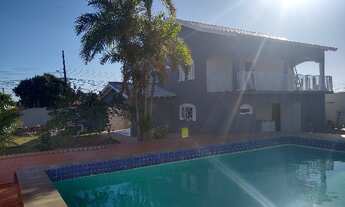 Imagem: Sobrado Com Piscina de 65 m²