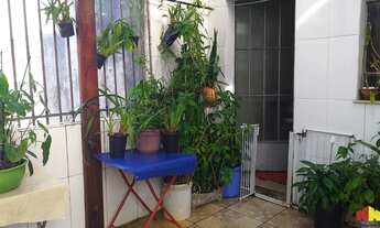 Imagem 2: Sobrado à venda na Vila Carrão com moradia e comércio