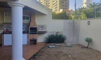 Imagem 4: Sobrado no SAN FRANCISCO VILLAGE com 3 dormitórios à venda, 170 m² por R$ 850.000 - Santa