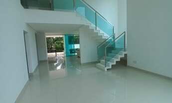 Imagem 3: Casa - 4 Suítes - 3 Closet - 404,67 m² Varanda - 6 Vagas de Garagem