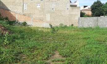 Imagem 2: Terreno à venda 1.800m2 no centro - plano e nascente - Bezerros - PE