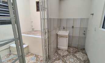 Imagem 6: Casa para aluguel possui 180 metros quadrados com 3 quartos em Laranjal - Pelotas - RS