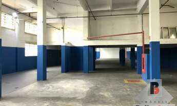 Imagem 5: Galpão em frente ao monotrilho Vila Ema