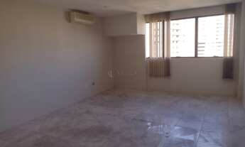 Imagem 2: SALA COMERCIAL à venda com 45.36m² por R$ 260.000,00 no bairro Água Verde - CURITIBA / PR
