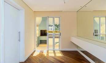 Imagem 6: Sobrado triplex em condomínio fechado, semi mobiliado, com 3 quartos, sendo 1 suíte, duas