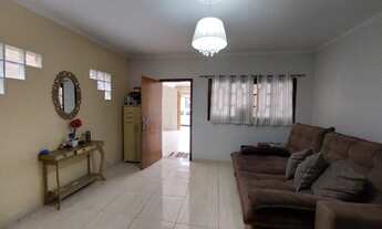 Imagem: Vende-se Casa de 180m² no Condomínio Associação