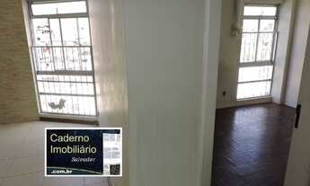 Imagem 2: Apartamento em Brotas, 2 quartos com dependências, Portaria 24 e 1 vaga garagem