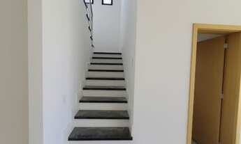 Imagem 2: Sobrado com 4 Suítes com Armários e 6 Vagas no Condomínio Portal de Bragança