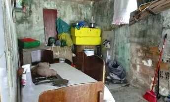 Imagem 2: F Casa para venda possui 40 metros quadrados com 2 quartos em Lobato - Salvador - BA