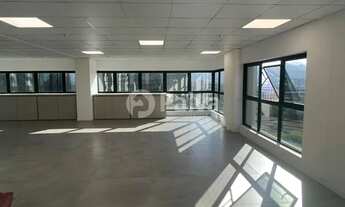 Imagem 3: Barra da Tijuca Galpão / depósito com 2 vagas na garagem