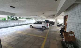 Imagem 5: Edf. Renata Afonso, no Engenho do Meio, próximo ao Colégio Souza Veras, UFPE, Bancos