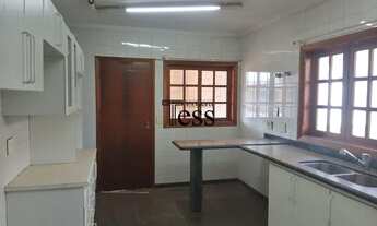 Imagem 5: Aluga casa/ sobrado- contendo sala 03 ambientes com vista para piscina ,cozinha ampla e pl