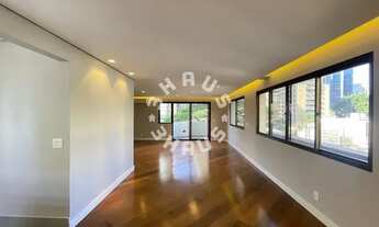 Imagem 2: Apartamento reformado no Itaim Bibi com 200m², 03 amplas suítes, living 03 ambientes + 03