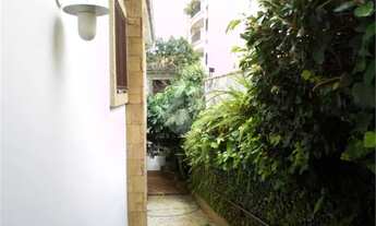 Imagem 4: Imóvel comercial à venda na R. Ce. Oscar Porto