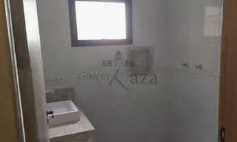 Imagem 7: Casa de condomínio para venda tem 270 metros quadrados com 4 quartos