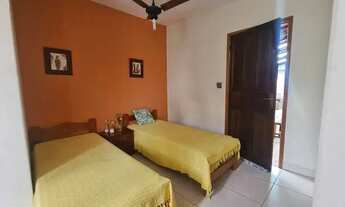 Imagem 4: Chácara para venda tem 250 metros quadrados com 4 quartos