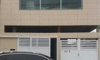 Imagem: 3 quartos, piscina só 205 mil