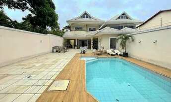 Imagem: Linda casa tríplex na Barra da tijuca com