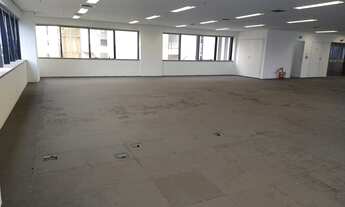 Imagem 2: Conjunto para aluguel com 240 metros, com vão livre, 03 banheiros, copa, ar condicionado e