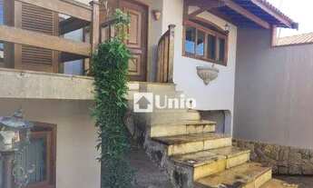 Imagem 2: Casa com 3 dormitórios à venda, 239 m² por R$ 750.000,00 - Nova Piracicaba - Piracicaba/SP