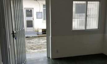 Imagem 2: Cascadura Alugo Casa 02 Quartos.( Linear )