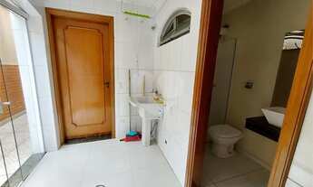 Imagem 2: Sobrado para aluguel e venda tem 250 metros quadrados com 3 quartos