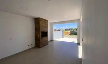 Imagem 3: Casa novinha ,poucos metros do mar.. a noite tranquila escutando apenas o som das ondas