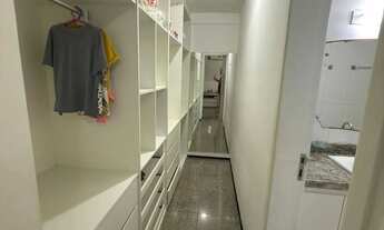 Imagem 2: Imóvel para venda possui 360 metros quadrados com 4 quartos em Ponta D'Areia - São Lu