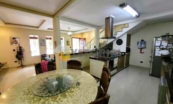 Imagem 4: Casa para venda com 244 metros quadrados com 3 quartos em Martim de Sá - Caraguatatuba - S