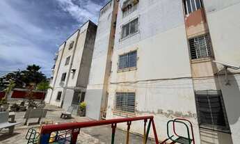 Imagem 3: (CM)) Apt C/2 Quartos/2 andar/Rua Calçada em Pau amarelo