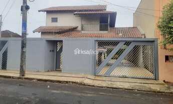 Imagem 3: Sobrado 4 quartossento 3 suite proximo trevo inbirussu