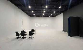 Imagem 2: Joá Galpão / depósito com 5 vagas na garagem