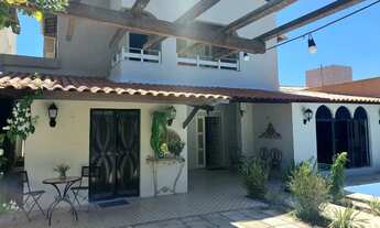 Imagem 6: Linda casa próximo ao shopping Via Sul. Casa com piscina e 4 suítes