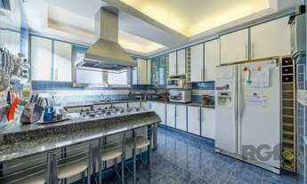 Imagem 6: Casa residencial para alugar no bairro Petrópolis com 3 dormitórios e 500 m²