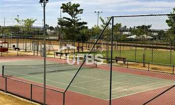 Imagem 6: Lote no Terras Alpha 1 , próximo à entrada do condomínio e do lado do clube!