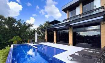 Imagem: Casa à venda com 5 suítes no Colinas do