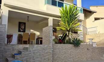 Imagem 2: Casa com Piscina, 3 Quartos (1 Suíte), Dependência, Área Gourmet, Portaria 24h, Armários