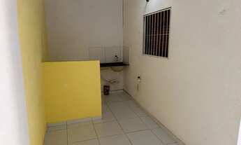 Imagem 4: Casa geminada com 2 quartos (1 suíte), garagem, terraço e área privativa, por R$ 180.000