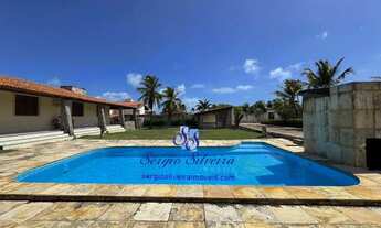 Imagem: Ampla casa a poucos metros da praia no Porto