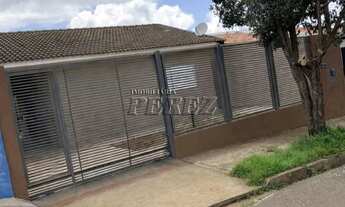 Imagem 2: Casa à venda no Santiago na região oeste de Londrina