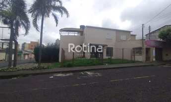 Imagem: Casa Comercial para alugar, Saraiva - Uberlândia/MG