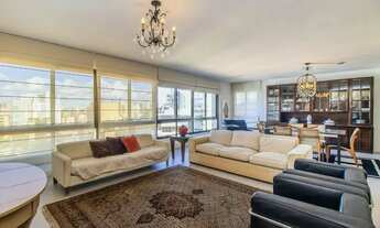 Imagem 2: Apartamento em andar alto com 3 suítes e 3 vagas de garagem no Bela Vista