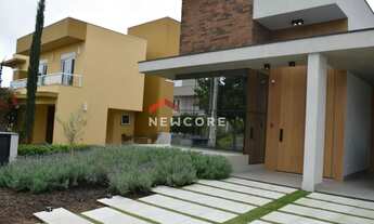 Imagem: Casa de condomínio em Rua Abrahão Kalil