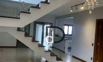 Imagem 2: Casa com 5quartos sendo 2 suites , 220 m² - venda por R$ 1.550.000 ou aluguel por R$ 9.539