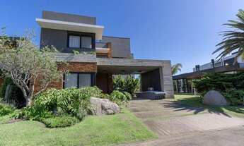 Imagem: Casa beira lago, mobiliada, à venda no